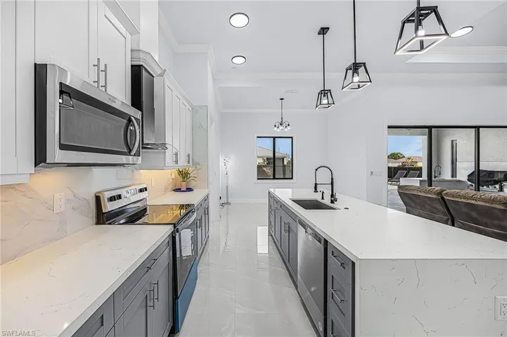 2724 Nw 7th Pl, Cape Coral, Florida 33993