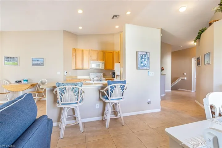 6894 Sterling Greens Ct 201, Naples, Florida 34104