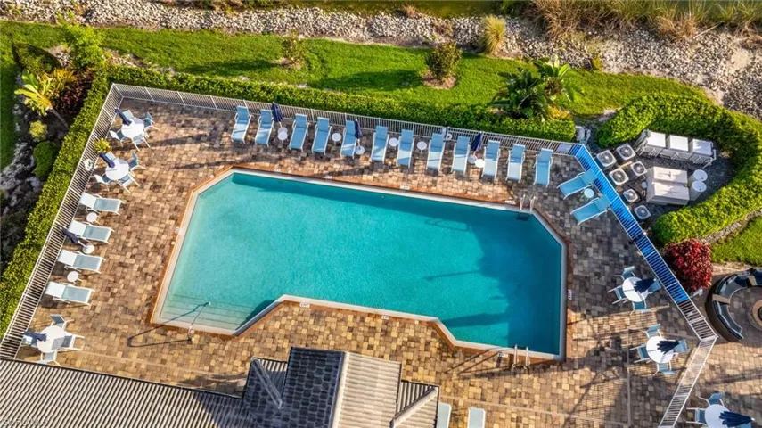 6894 Sterling Greens Ct 201, Naples, Florida 34104