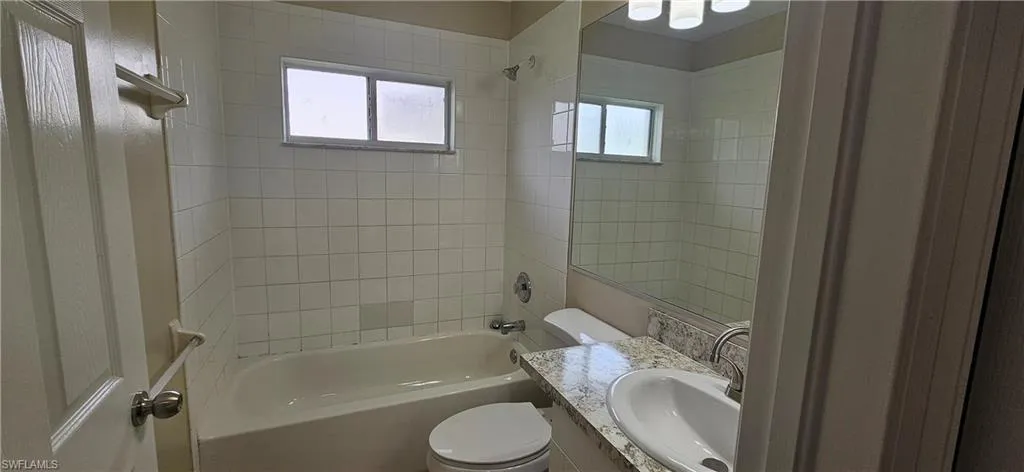 3740 Sw Santa Barbara Pl, Cape Coral, Florida 33914