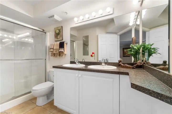 26660  Rosewood Pointe  CIR, Bonita Springs, FL 34135