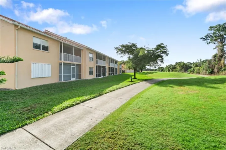 26660  Rosewood Pointe  CIR, Bonita Springs, FL 34135