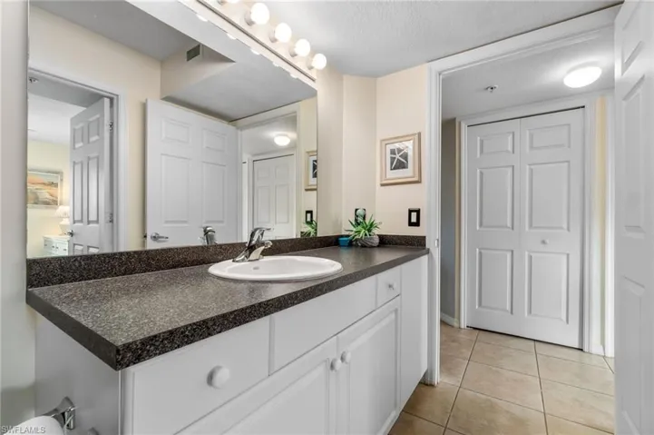 26660  Rosewood Pointe  CIR, Bonita Springs, FL 34135