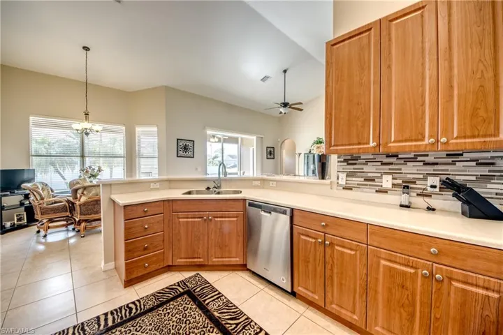 1217 SW 11th AVE, CAPE CORAL FL 33991