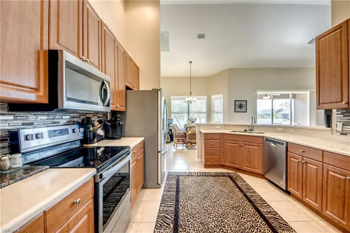 1217 SW 11th AVE, CAPE CORAL FL 33991