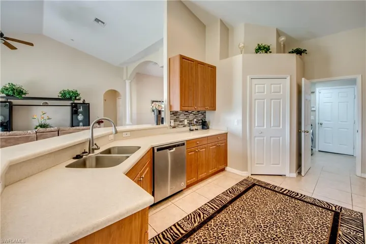 1217 SW 11th AVE, CAPE CORAL FL 33991