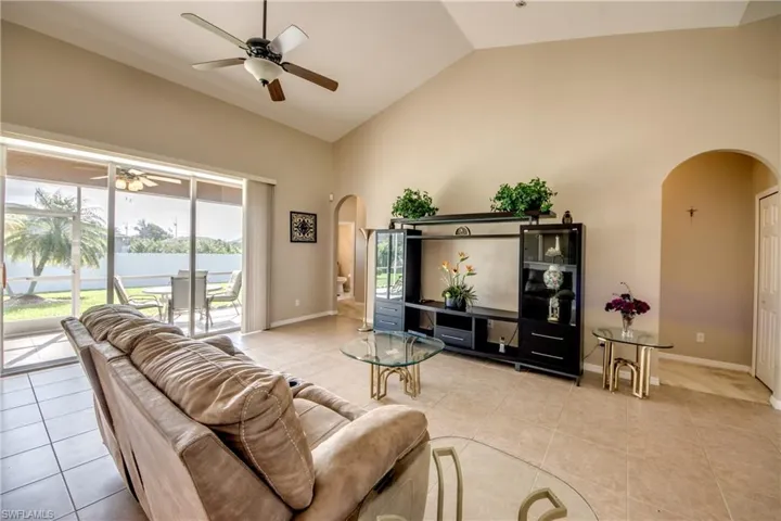 1217 SW 11th AVE, CAPE CORAL FL 33991