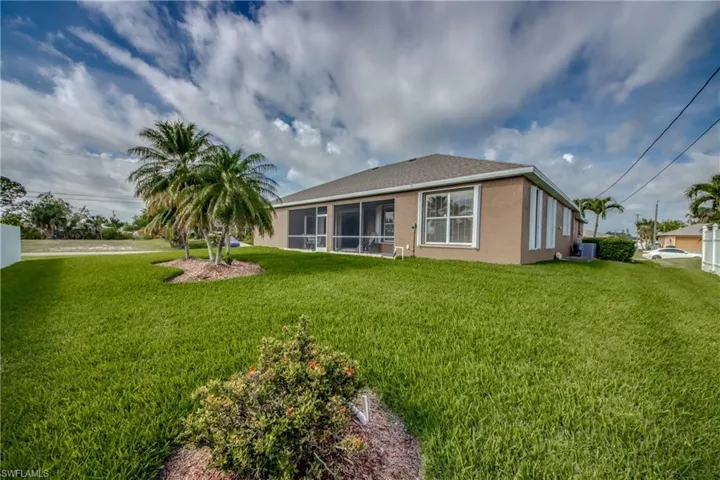1217 SW 11th AVE, CAPE CORAL FL 33991