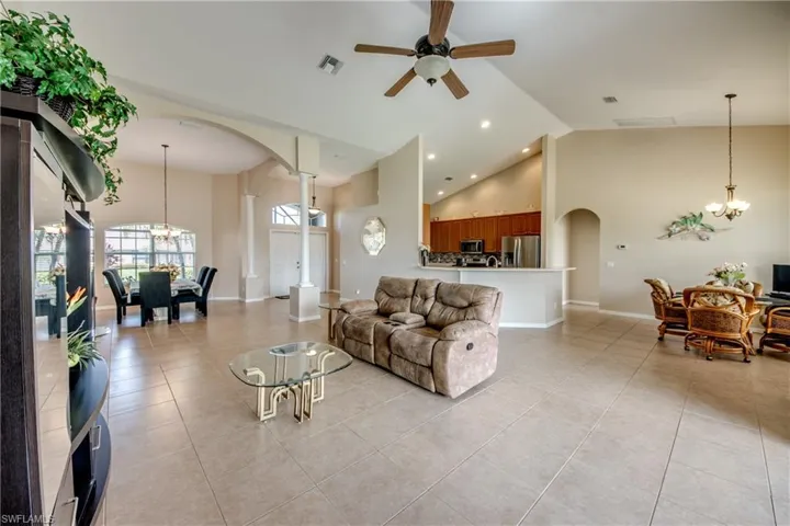 1217 SW 11th AVE, CAPE CORAL FL 33991