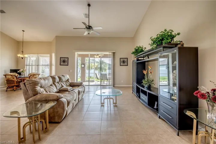 1217 SW 11th AVE, CAPE CORAL FL 33991