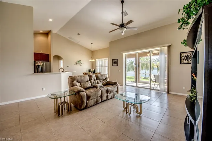 1217 SW 11th AVE, CAPE CORAL FL 33991