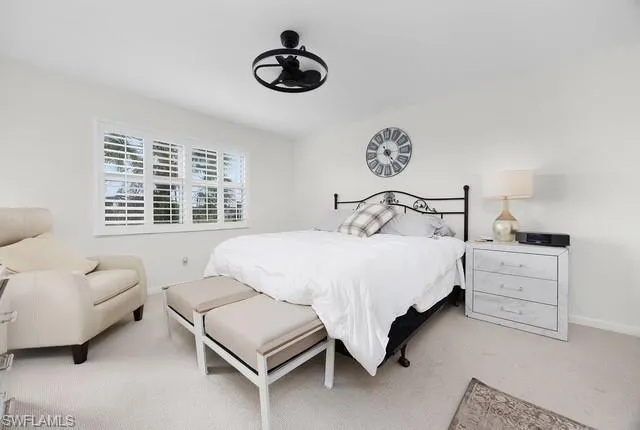 37 High Point Cir E 307, Naples, Florida 34103