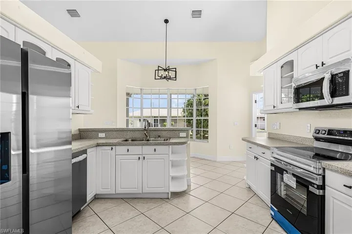 423 Se 17th Ter, Cape Coral, Florida 33990