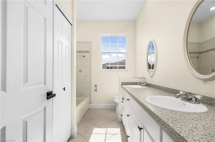 423 Se 17th Ter, Cape Coral, Florida 33990