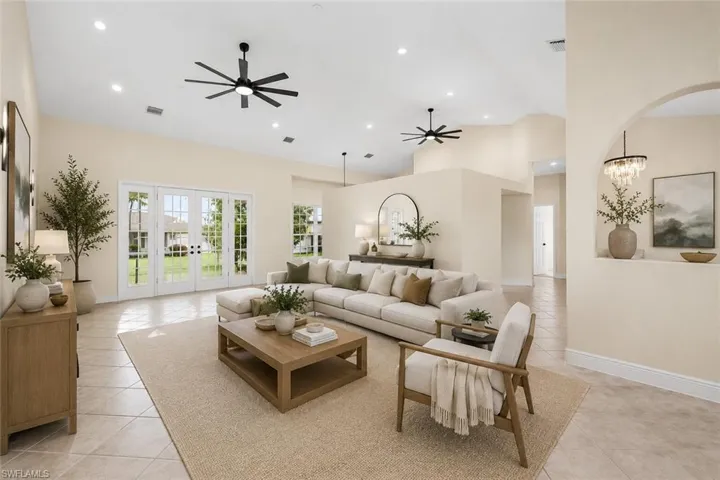 423 Se 17th Ter, Cape Coral, Florida 33990