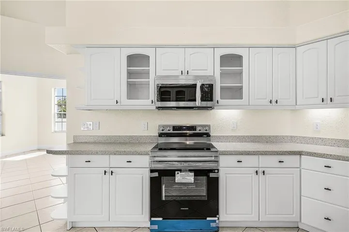 423 Se 17th Ter, Cape Coral, Florida 33990