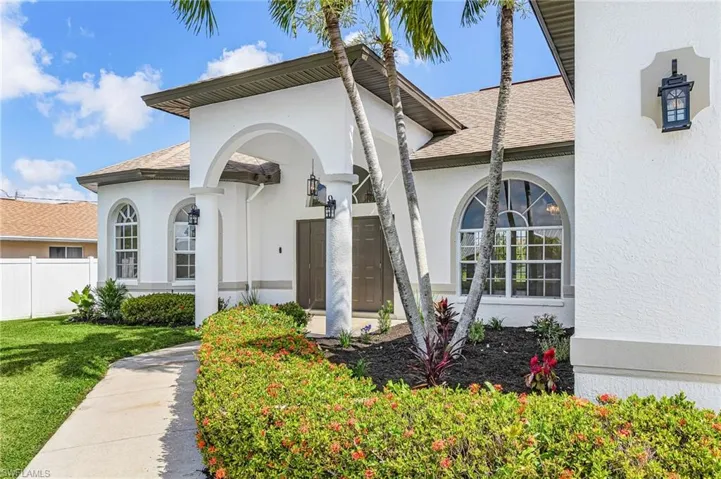 423 Se 17th Ter, Cape Coral, Florida 33990