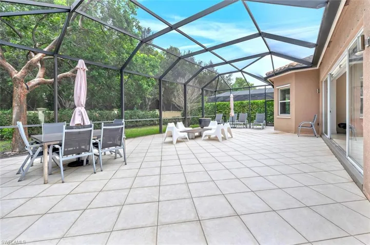 6577  Marbella  LN, Naples, FL 34105