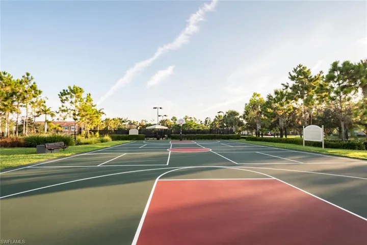 6577  Marbella  LN, Naples, FL 34105