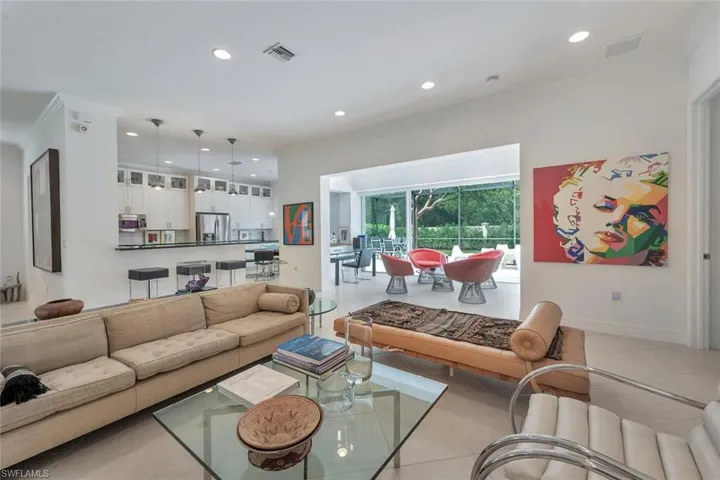 6577  Marbella  LN, Naples, FL 34105
