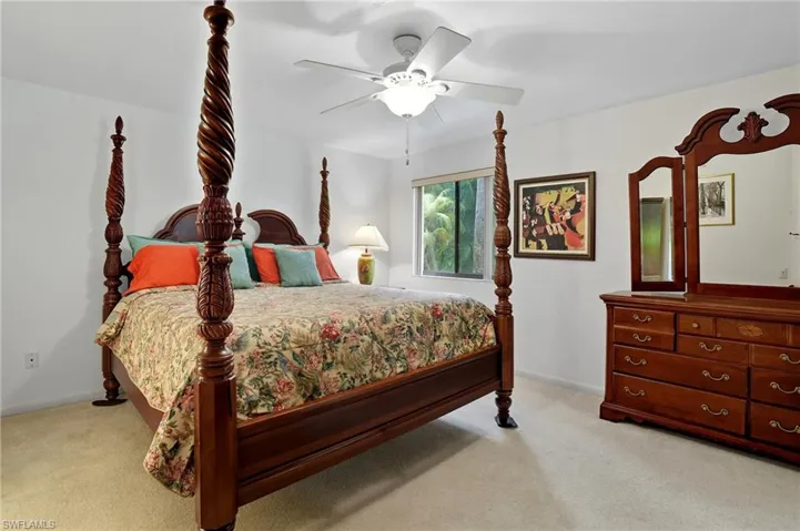7116  Lakeridge  CT, Fort Myers, FL 33907