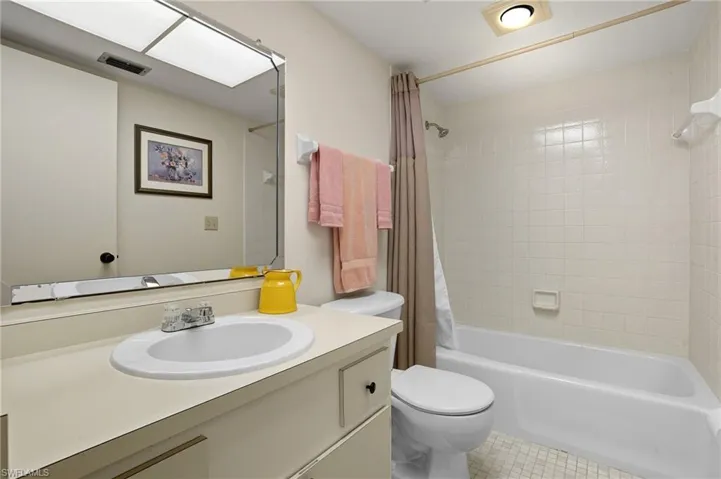 7116  Lakeridge  CT, Fort Myers, FL 33907