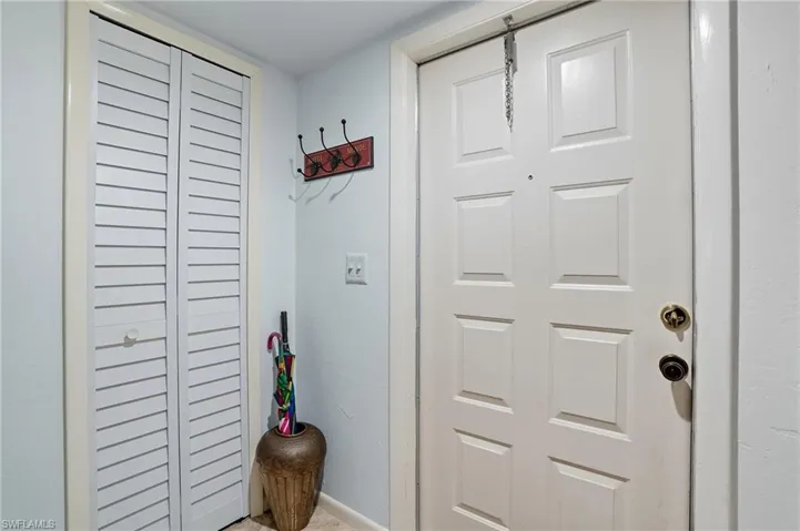 7116  Lakeridge  CT, Fort Myers, FL 33907
