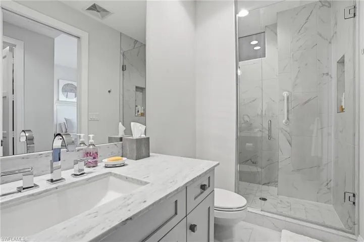 Ensuite bathroom.