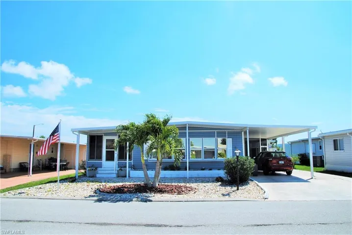 515  Hogan  DR, North Fort Myers, FL 33903