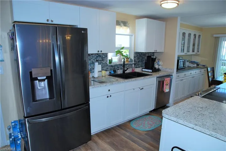 515  Hogan  DR, North Fort Myers, FL 33903