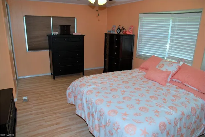 515  Hogan  DR, North Fort Myers, FL 33903