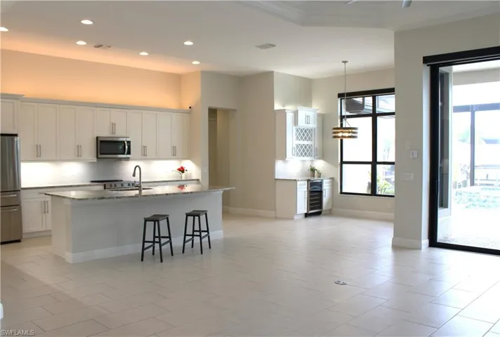 821 Nw 38th Ave, Cape Coral, Florida 33993