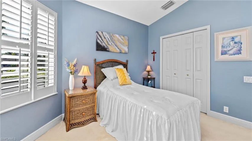 Guest bedroom