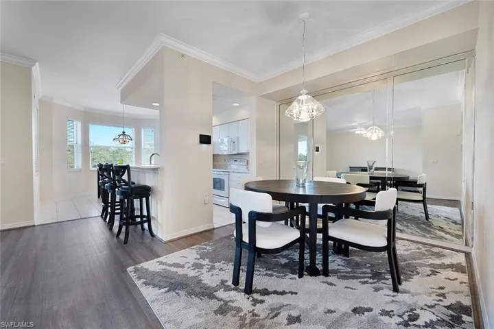 8610  Cedar Hammock  CIR, Naples, FL 34112