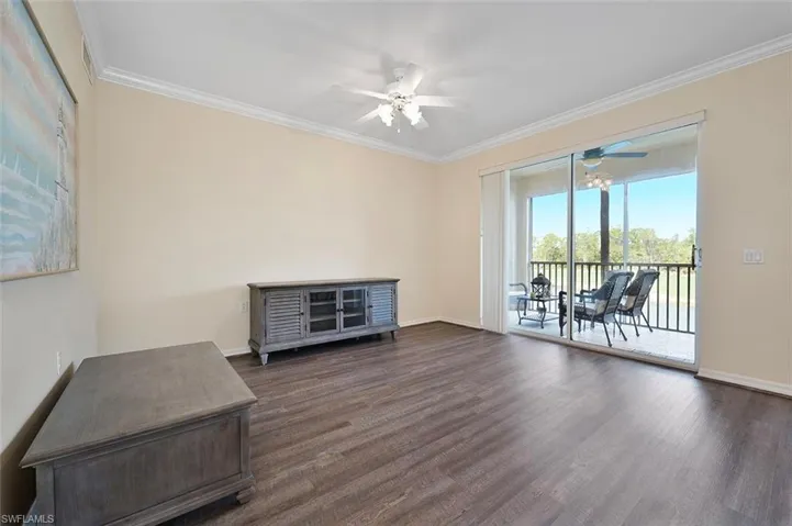 8610  Cedar Hammock  CIR, Naples, FL 34112