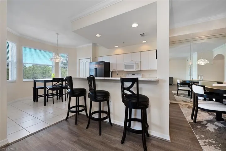 8610  Cedar Hammock  CIR, Naples, FL 34112