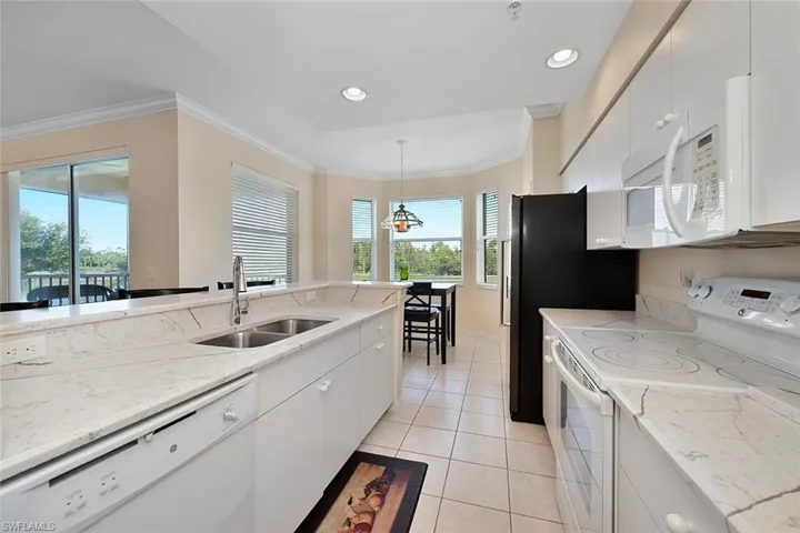 8610  Cedar Hammock  CIR, Naples, FL 34112
