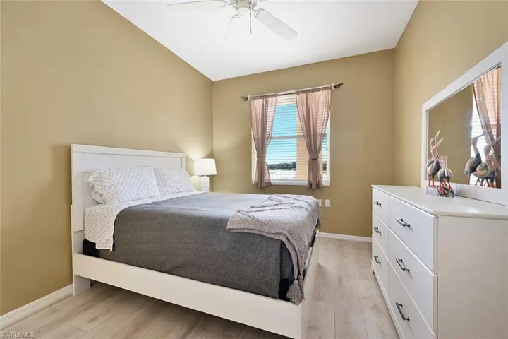 8610  Cedar Hammock  CIR, Naples, FL 34112