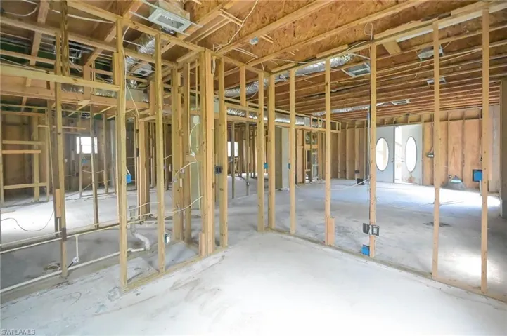 1st Floor apartment
