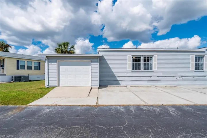 1000  Kings  HWY, Port Charlotte, FL 33980