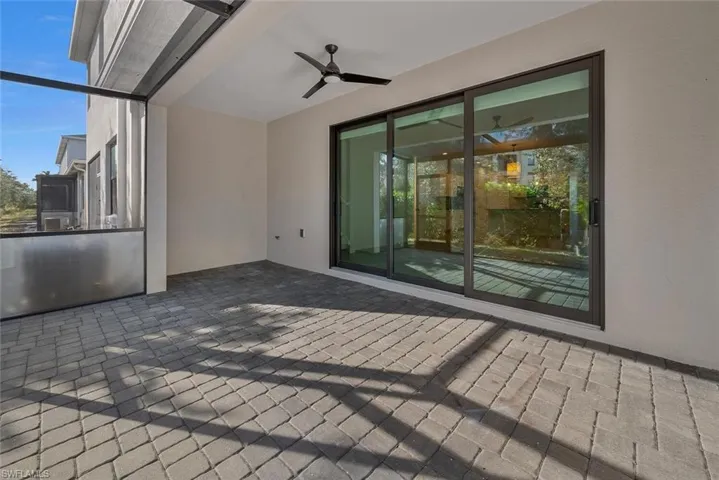 Screened in Patio