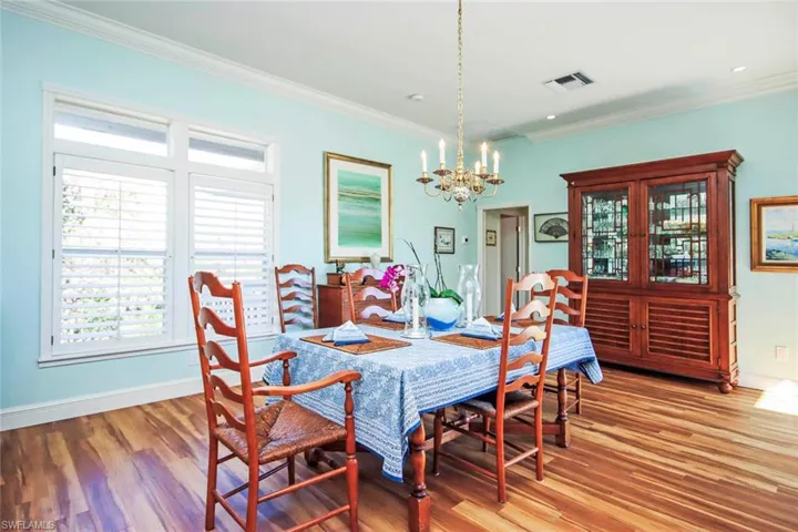 Dining_Room_