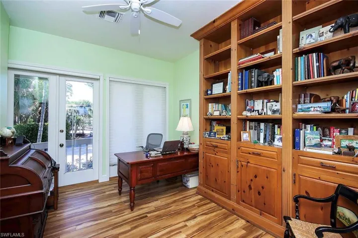 Office_or_Den