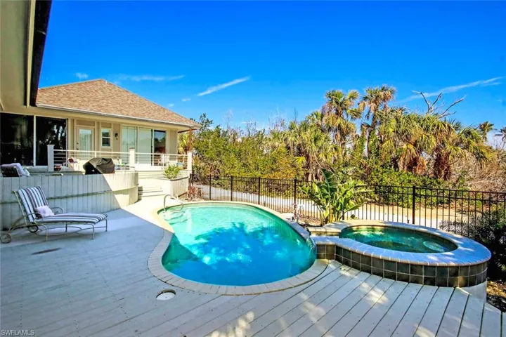 Inground_pool_and_spa_