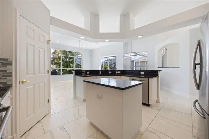 13717 Bald Cypress Cir, Fort Myers, Florida 33907