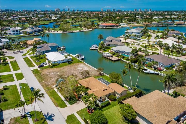 LOOKING WEST TO GULF