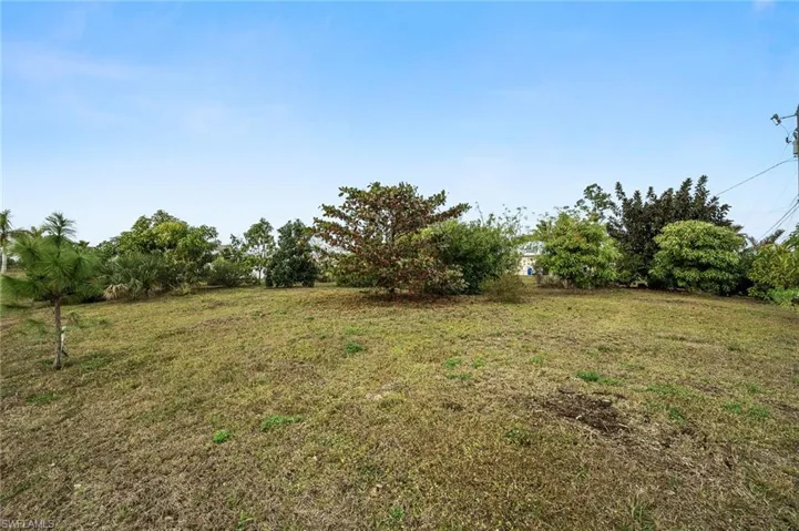 View of yard featuring a rural view