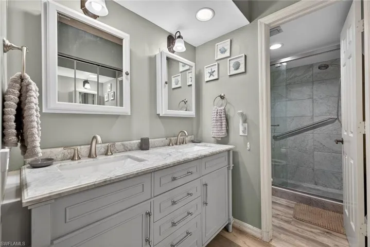 4973  Pepper  CIR, Naples, FL 34113