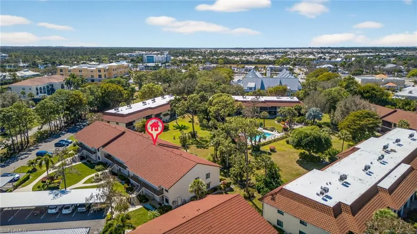 4973  Pepper  CIR, Naples, FL 34113