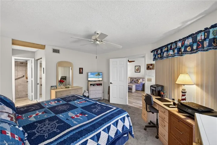 4973  Pepper  CIR, Naples, FL 34113